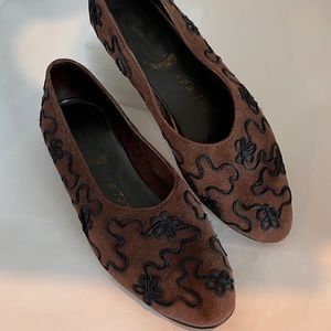 Vintage Brown suede flats/ black ribbon type embroidered swirl covering shoe